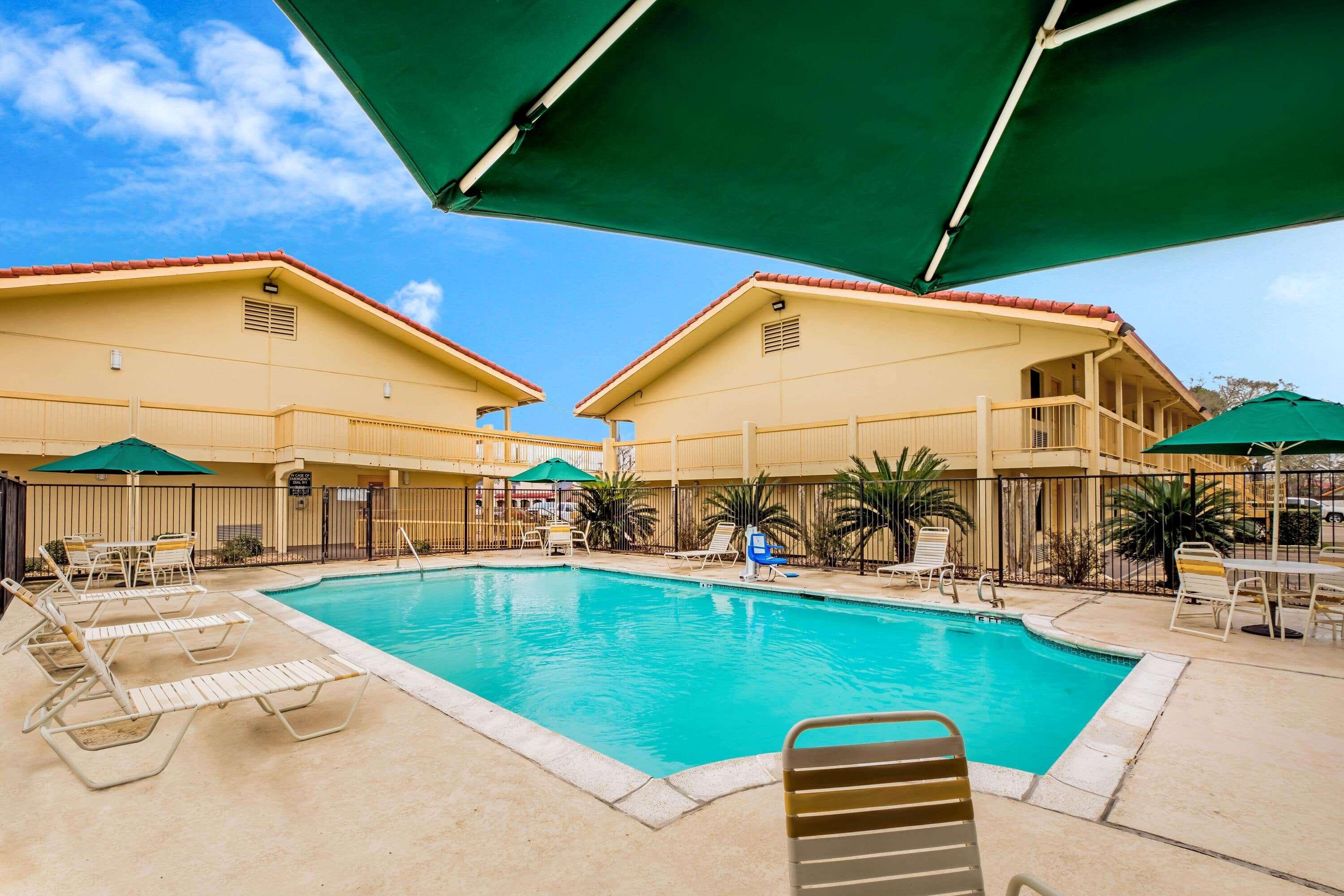 La Quinta Inn By Wyndham Lufkin Esterno foto