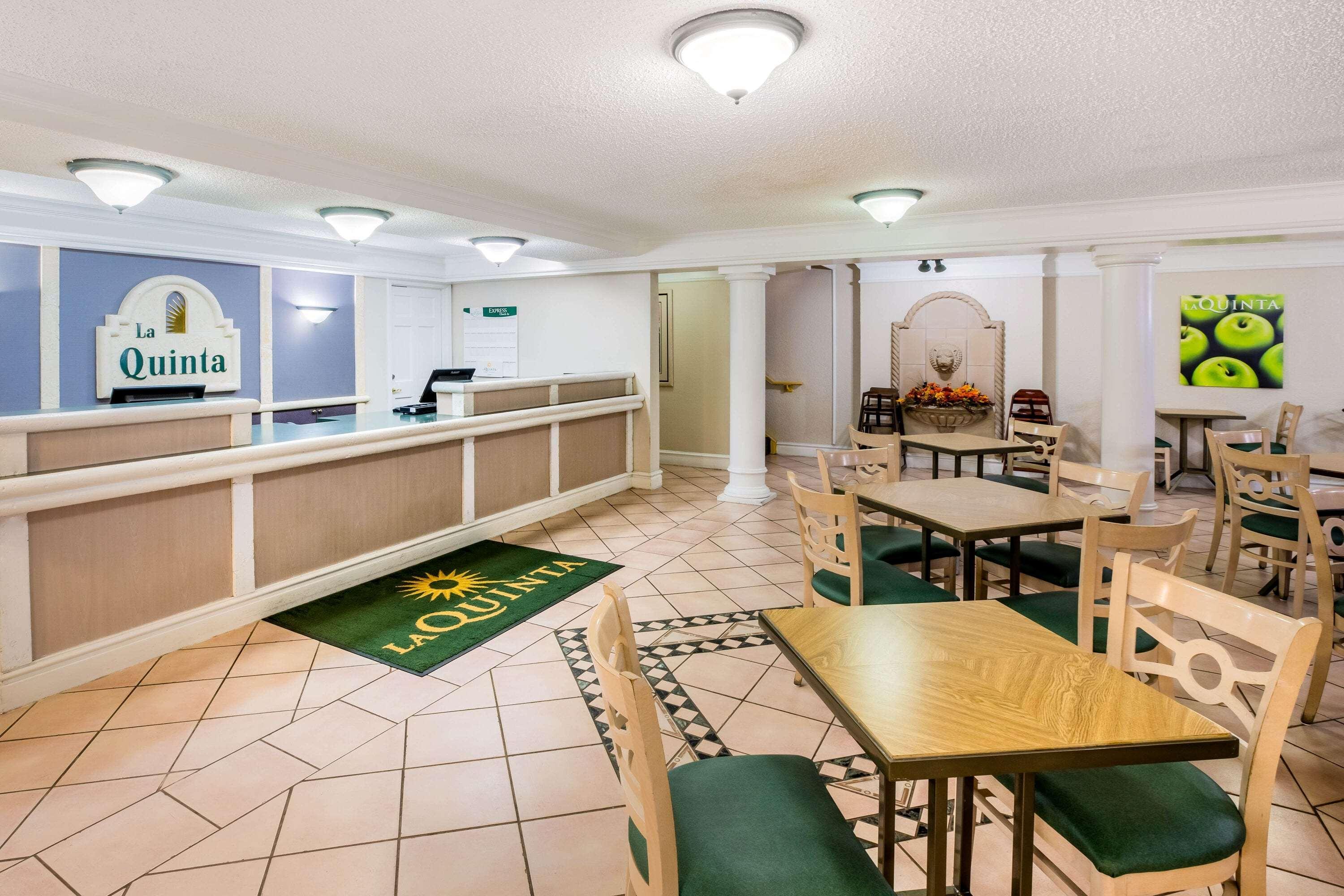 La Quinta Inn By Wyndham Lufkin Esterno foto
